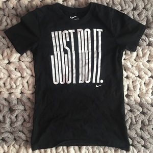 Nike tee shirt! Women’s XS/S